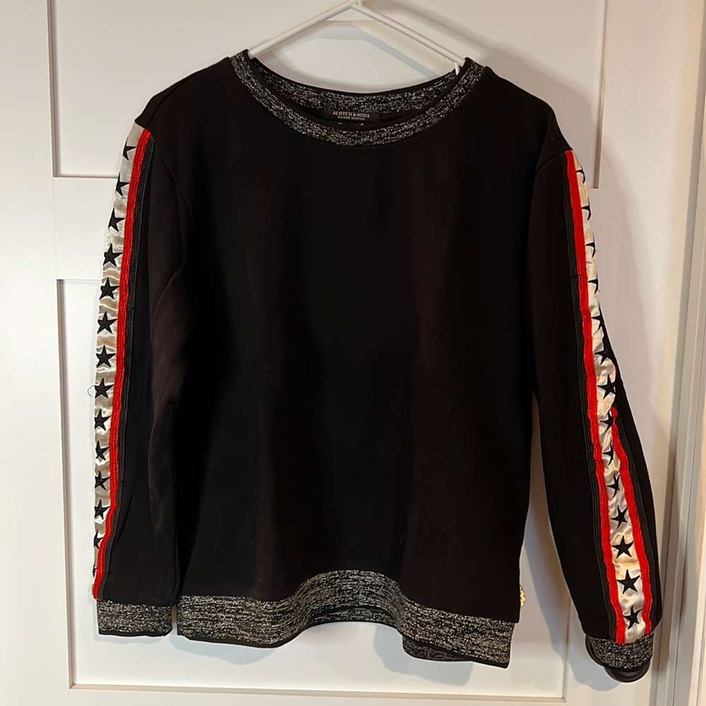 Scotch & Soda black star on sleeve red stripe. Medium